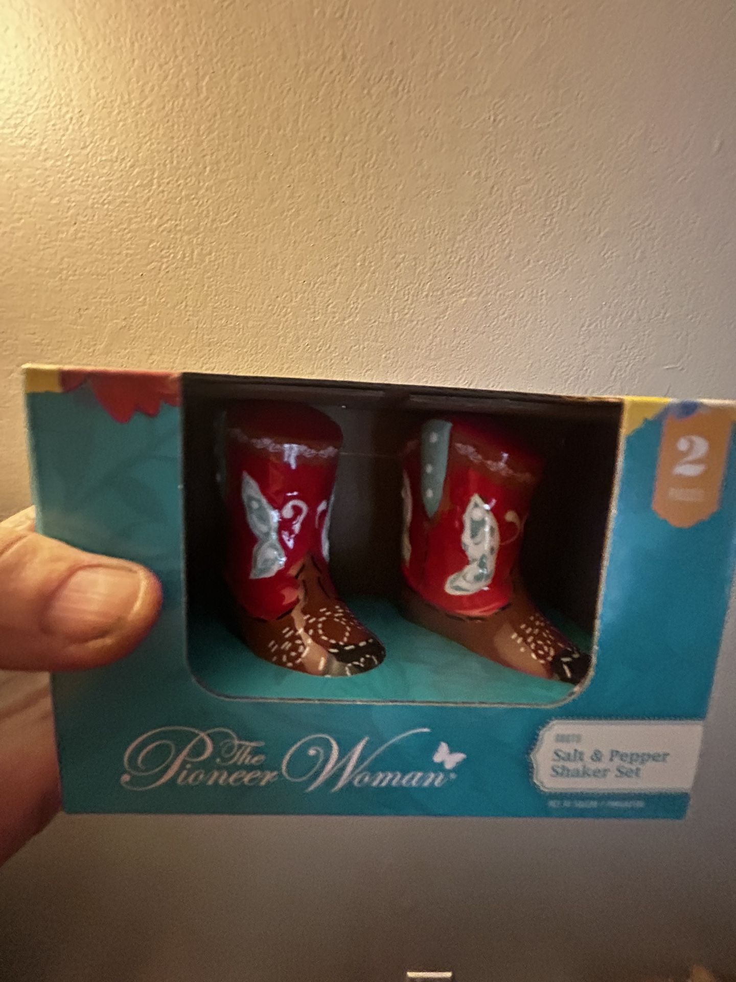 The Pioneer Woman Cowboy Boots Salt And Pepper Shakers