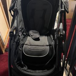 Double stroller Grayco brand. It is just missing the second seat