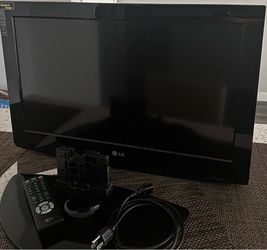 LG 26” LCD TV with Remote & Stand – Great Condition