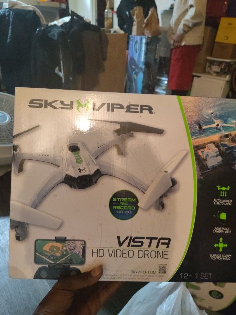 Sky Vipers https://offerup.co/faYXKzQFnY?$deeplink_path=/redirect/ HD Video Drone 2. Typer Performance Racing Drone
