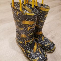 Kids Size 11/12 Rainboots