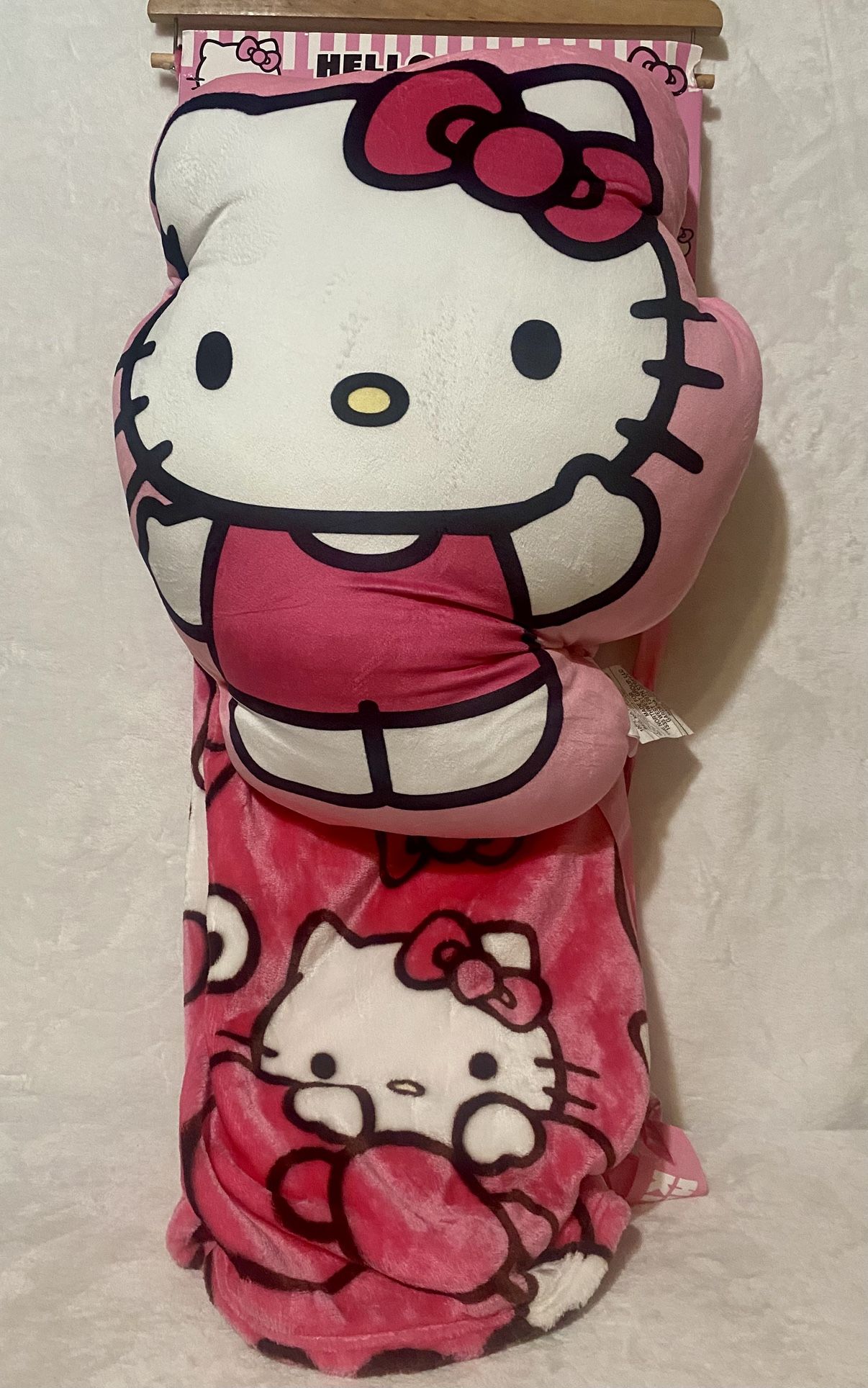Hello Kitty Pillow w/Blanket