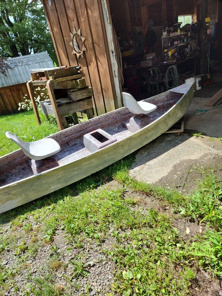 12 Ft. Fishing Boat