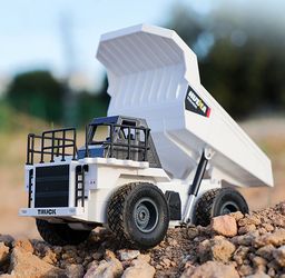 Huina RC Dump Truck