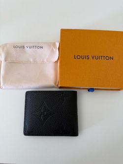 Black Leather Bifold Wallet