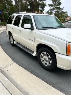 06’Escalade super clean runs great