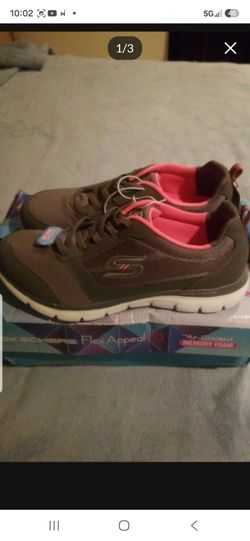 Womens Skechers Flex AppeL 2.0 Size 9 Pink & Dark Grey