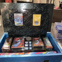 Charizard UPC - PLAY MATT, DICE, SLEEVES AND DECK BOX ONLY