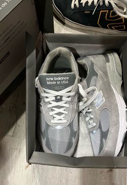 Men’s new balance shoes