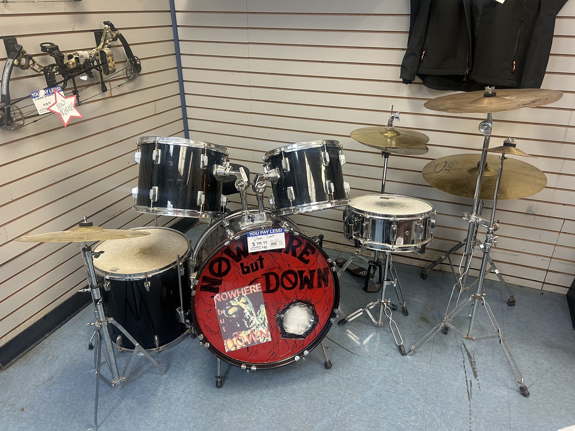 COMPLETE DRUM SET