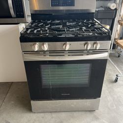 Frigidaire 30" 5-Burner Freestanding Gas Range