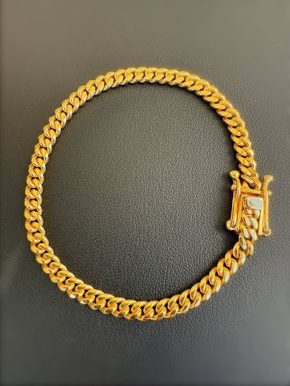 10k solid Yellow Gold Brand new Cuban link bracelet 7” 10 grams 4mm