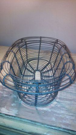 WIRE BASKET FOR EGGS/ BREAD.