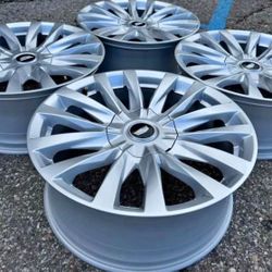 22” OEM CADILLAC ESCALADE PLATINUM LUXURY GMC DENALI CHEVY TAHOE SUBURBAN ORIGINAL FACTORY 