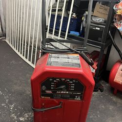 Arc Welder - Lincoln Electric AC-225-S  Stick Arc Welder