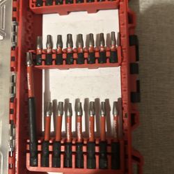 Milwaukee - Impact Driver Bit Set - 25 Pcs 
