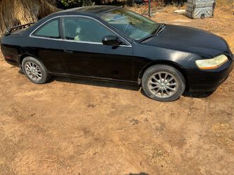2000 Hunda Accord 2D $1200