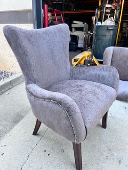 Velvet chair