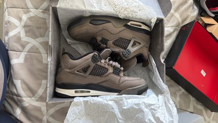 Air Jordan 4 retro USED - cave stone