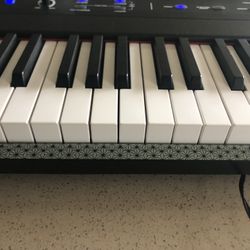 Piano Keyboard 