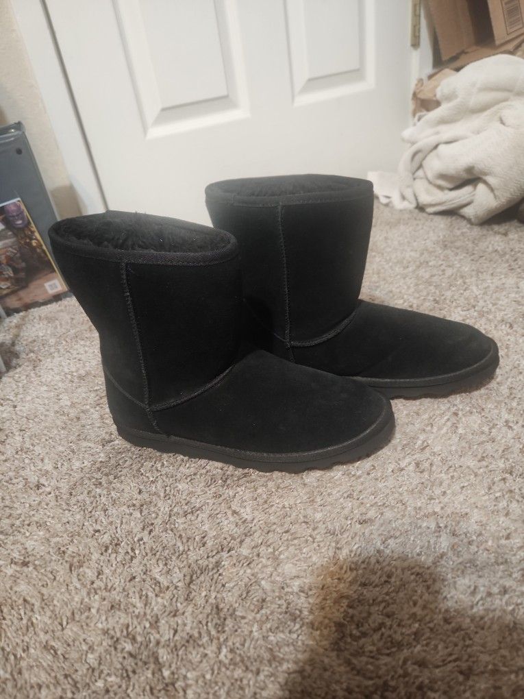 Time And Tru Boots Size 10