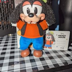 Confirmed Goofy Pop Mart Mickey And Friends Keychain