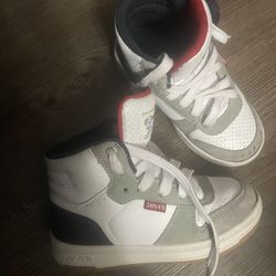 Kids. Todd.  Shoes Size 10 