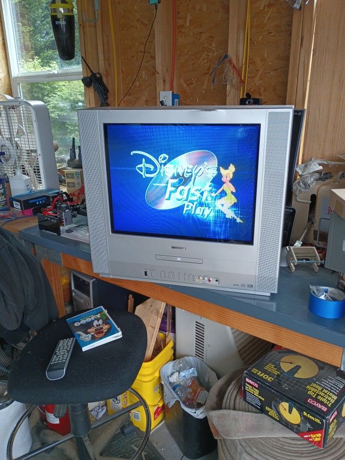 20" Vintage Tv And DVD Player, Works Great