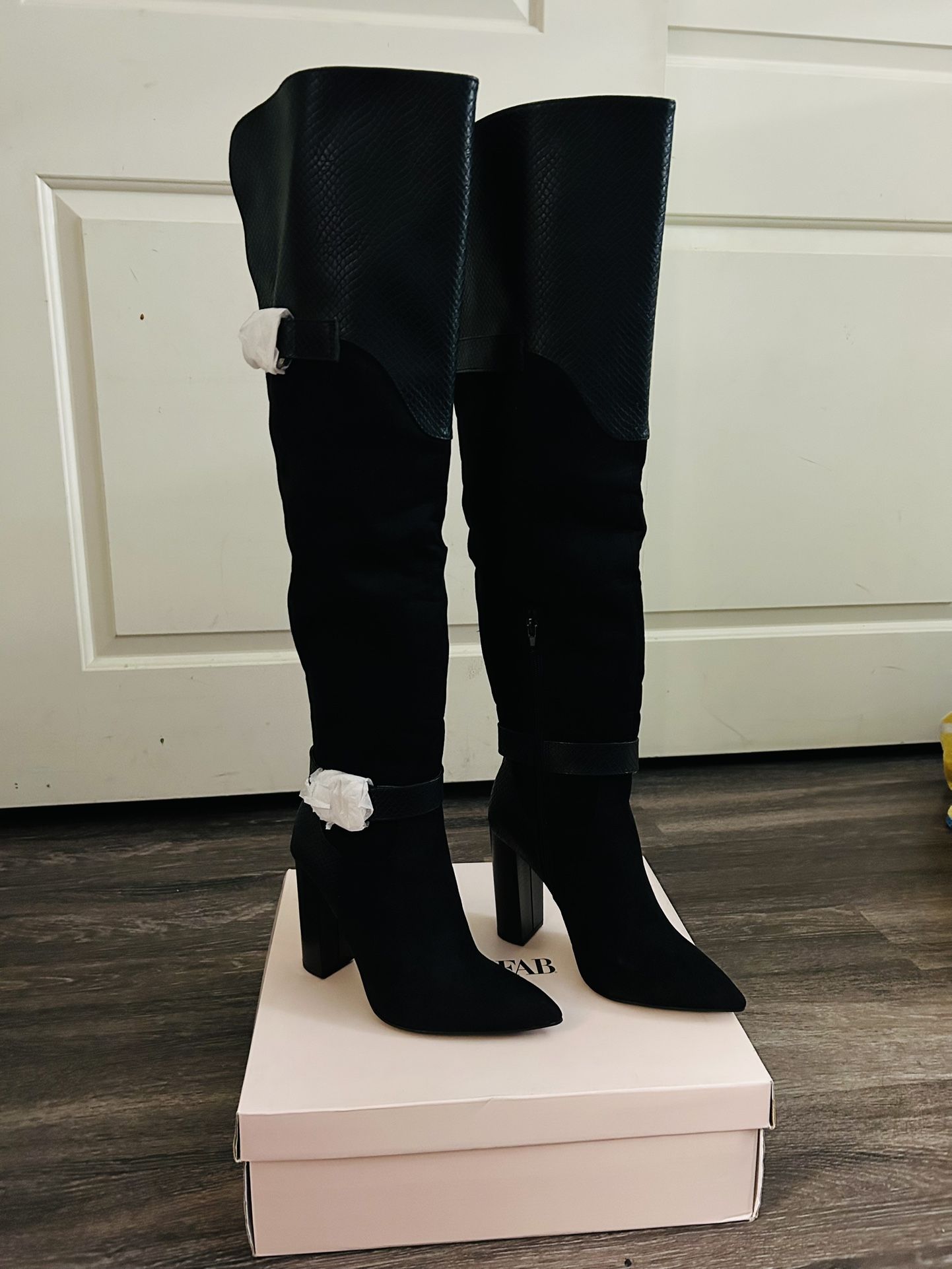 Black  boots