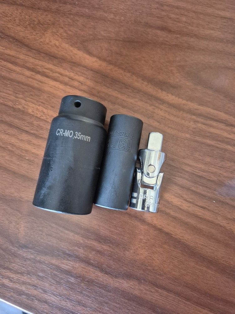 Craftsman 1/2 Swivel And Sockets