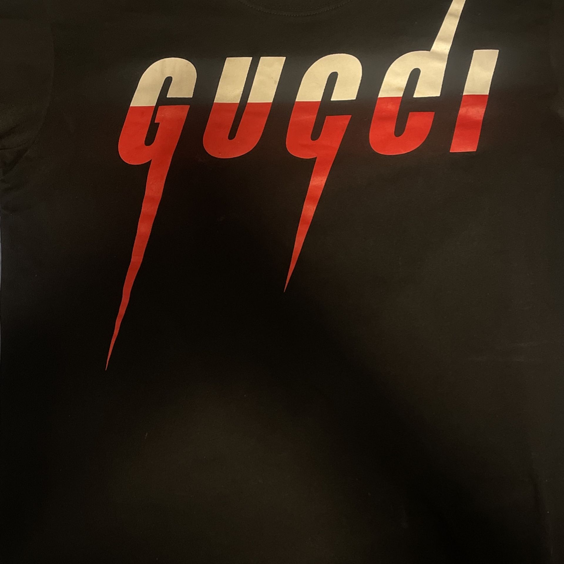 real authentic gucci shirt size small/ medium 