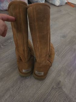 UGG Australia size 7