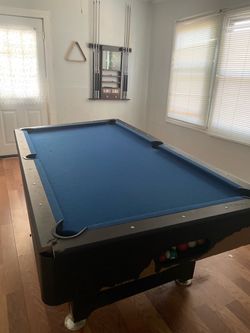 Pool table