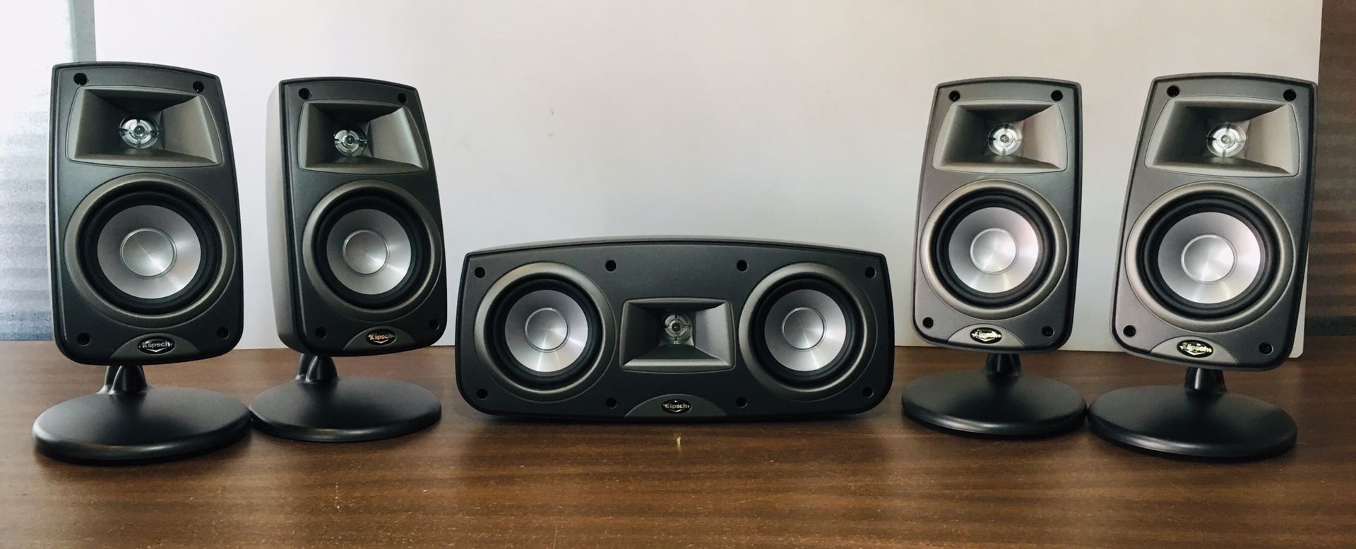 Set of 5 Klipsch Quintet III Speakers Black on Stand QUIN3BK for Sale