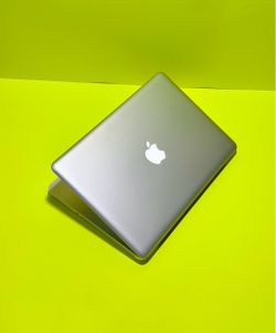 Apple MacBook Pro 13” i5/8GB/256GB SSD $150