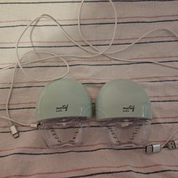 Motif Aura Breast Pumps