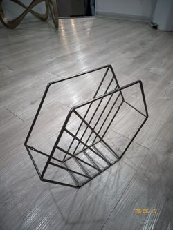 Vinyl Record Holder