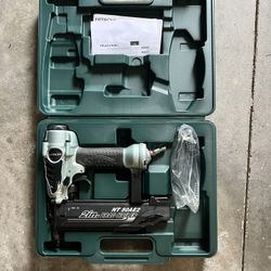 Hitachi Finish Nail Gun
