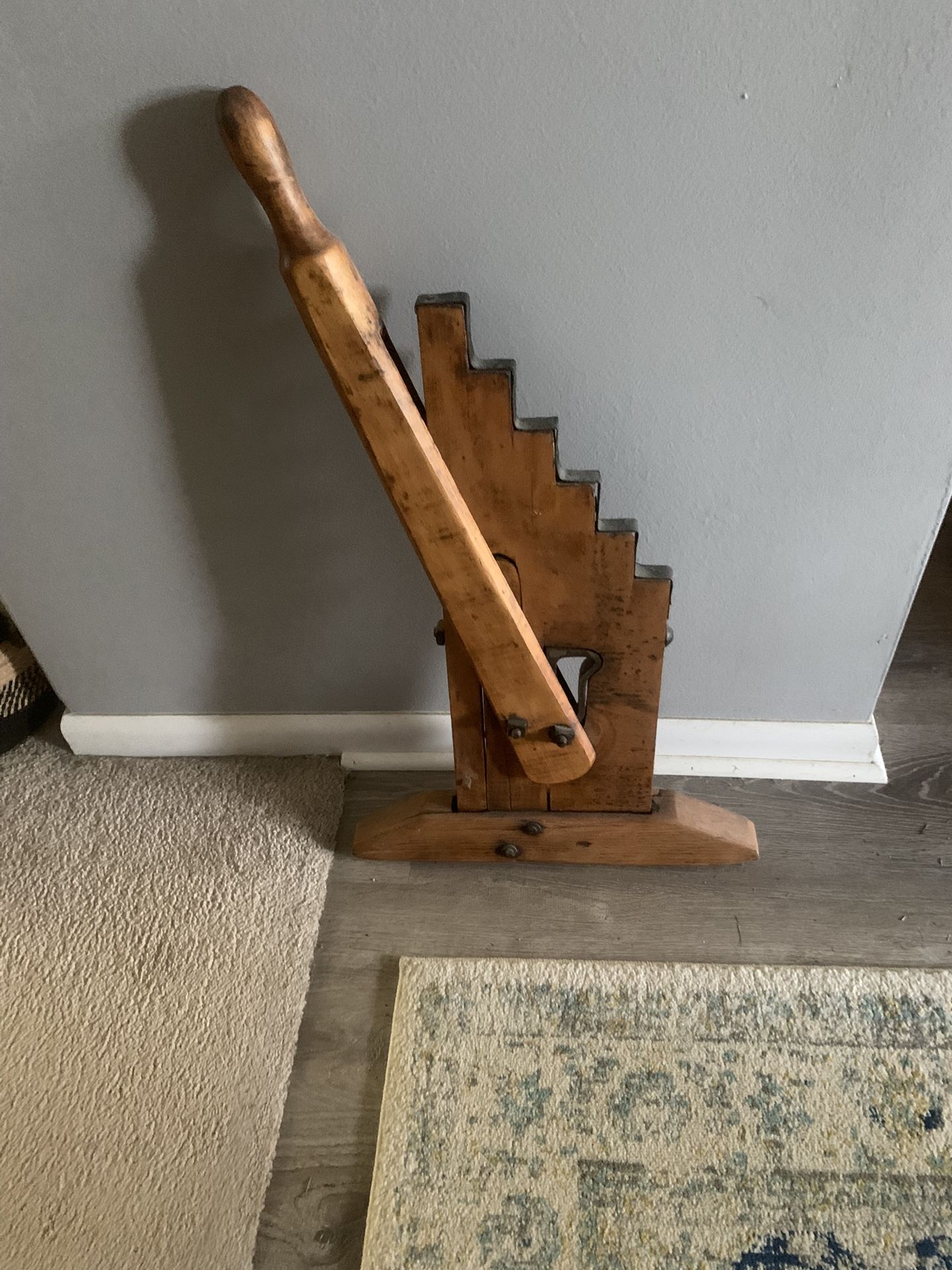 Antique wagon jack