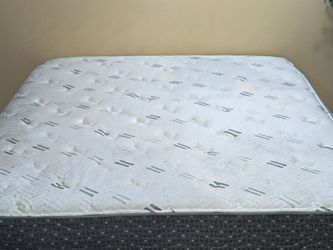 Solstice Sleep Products Kin,g Matt,ress 14" - Silver Falls Edition. Free delivery.
