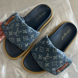 Loui Vuitton Pool Pillow Flat Comfort Mule