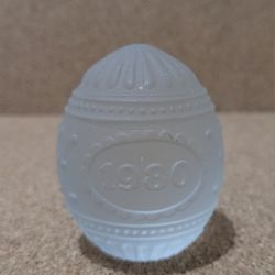 Vintage 1980 Goebel Annual Crystal Glass Egg Limited Edition Paperweight 3" Tall
