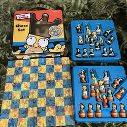 1998 The Simpson Complete Chess Set $55