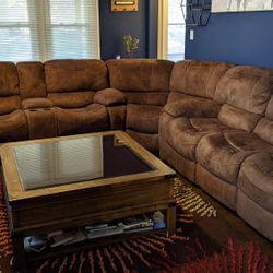 Living And Dining Room House Hold Items And Furniture