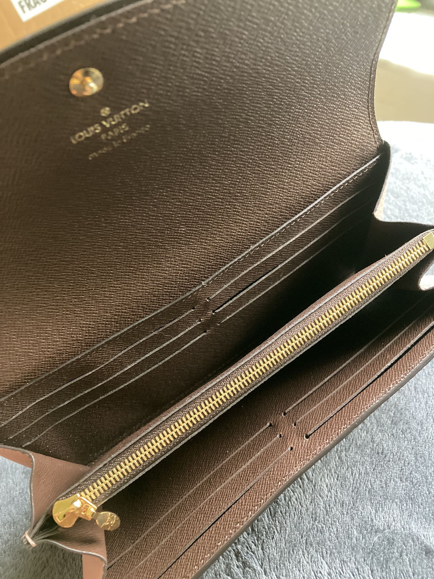 Louis Vuitton Normandy Wallet for Sale in Los Angeles, CA - OfferUp