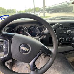 2009 3/4 ton Chevy work truck
