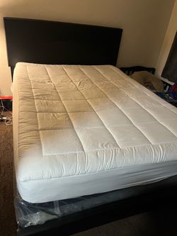 Queen size bed