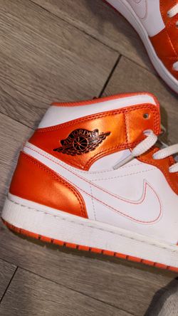 Jordan 1 mid
