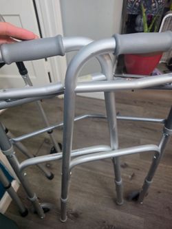 Adult walker