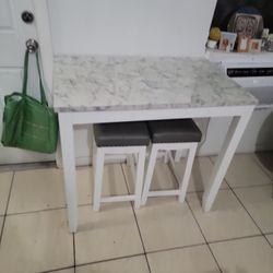 Small Island Marble Table With 2 Chairs